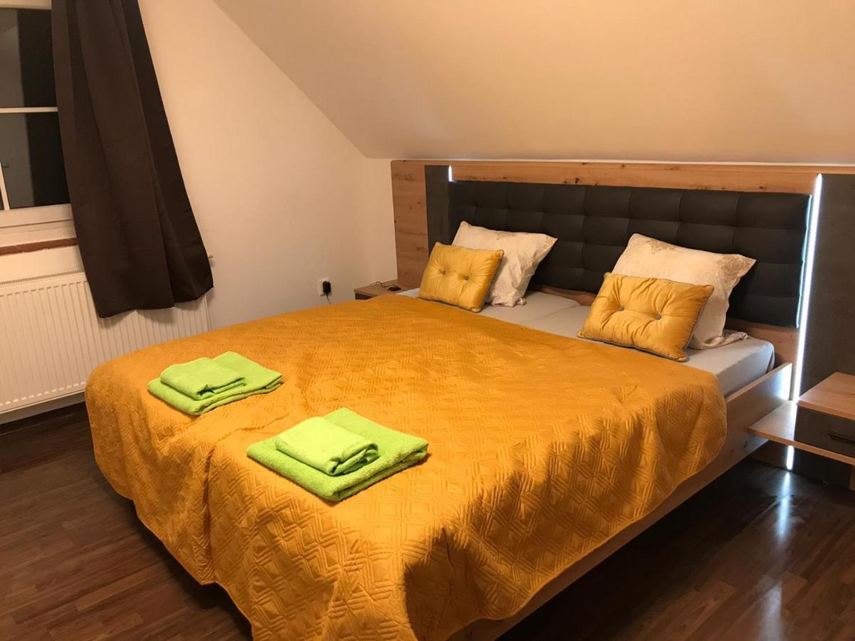 Bohemica Apartman 4 Kouřim Esterno foto