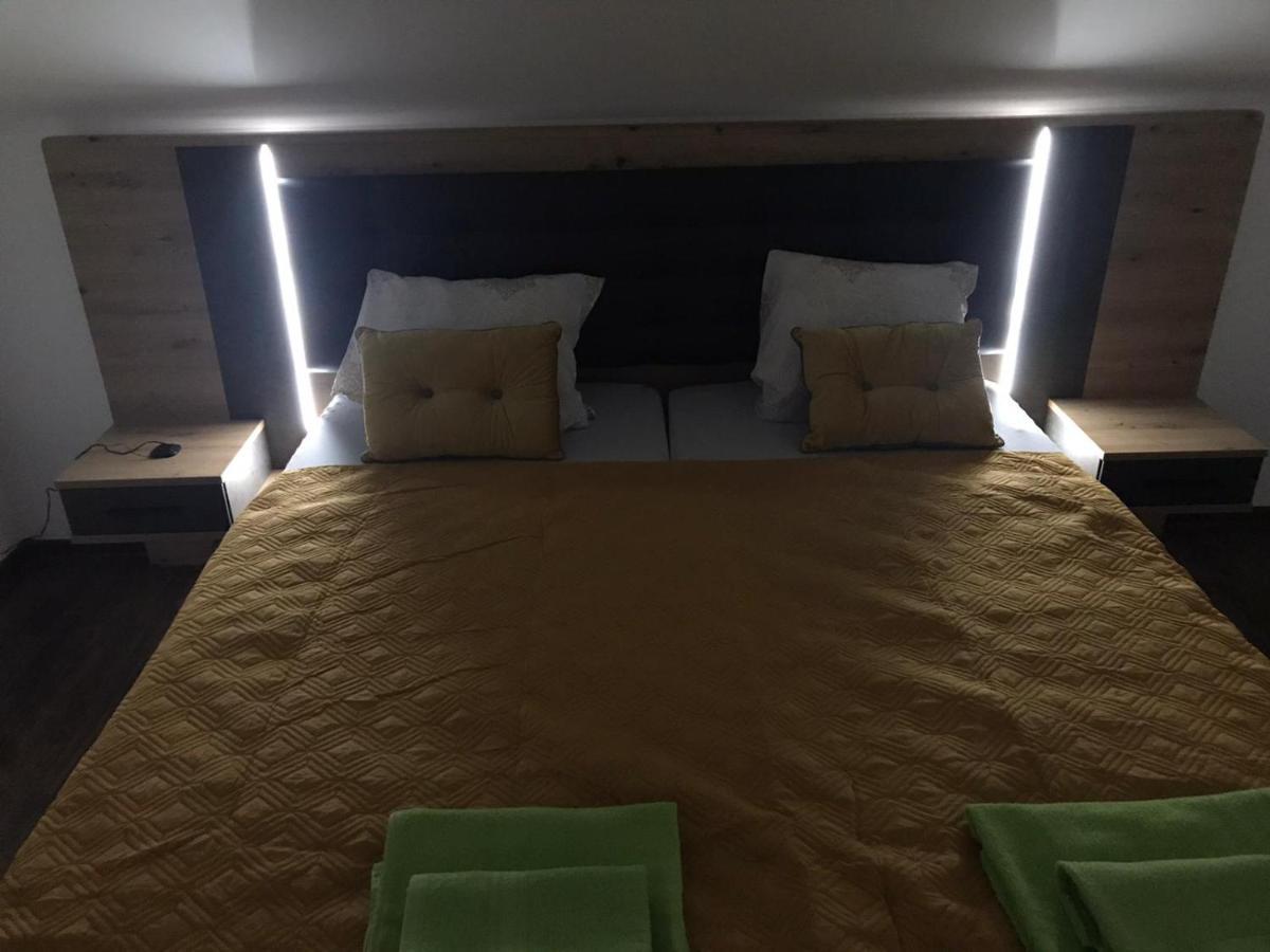 Bohemica Apartman 4 Kouřim Esterno foto