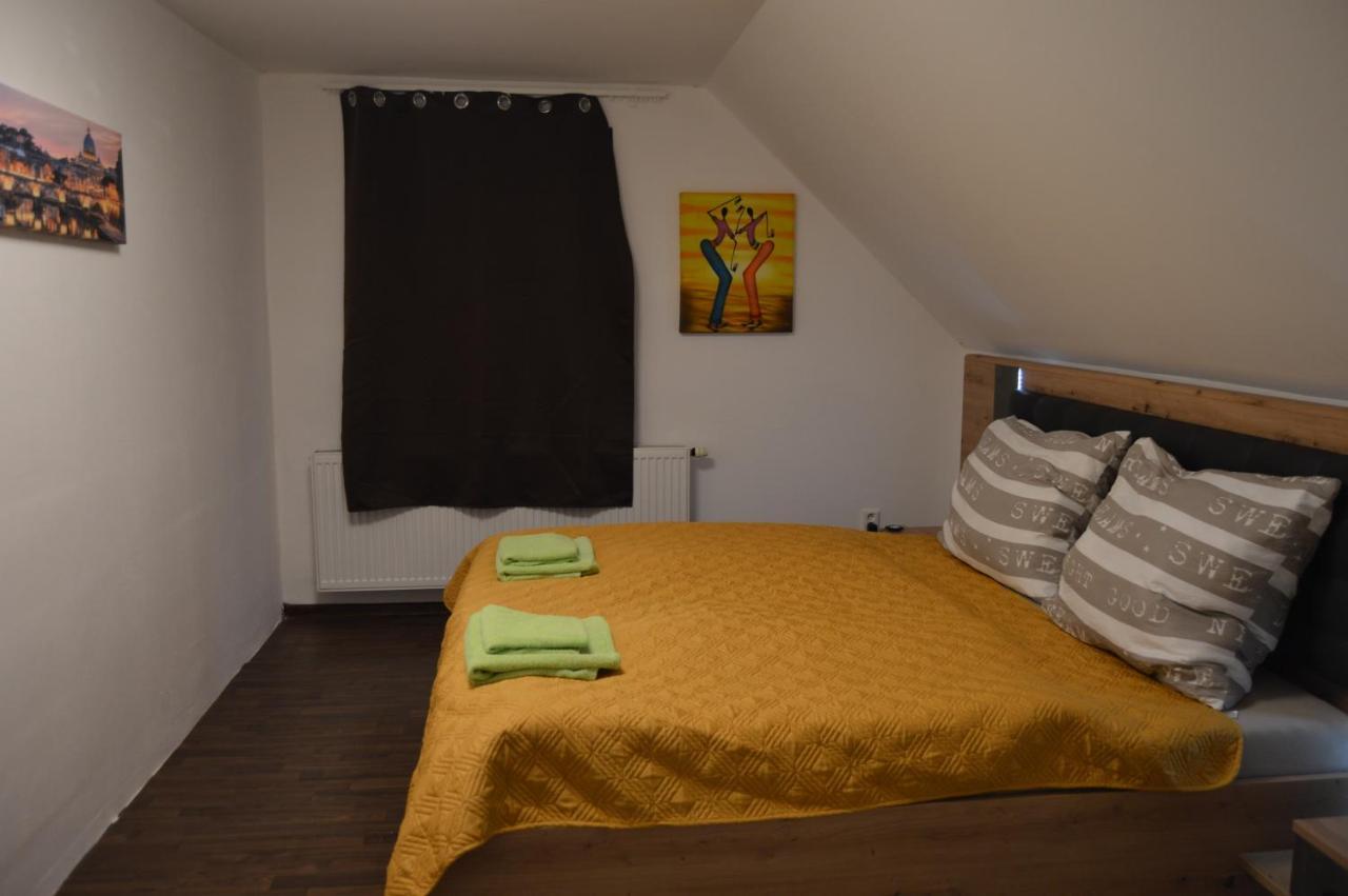Bohemica Apartman 4 Kouřim Esterno foto