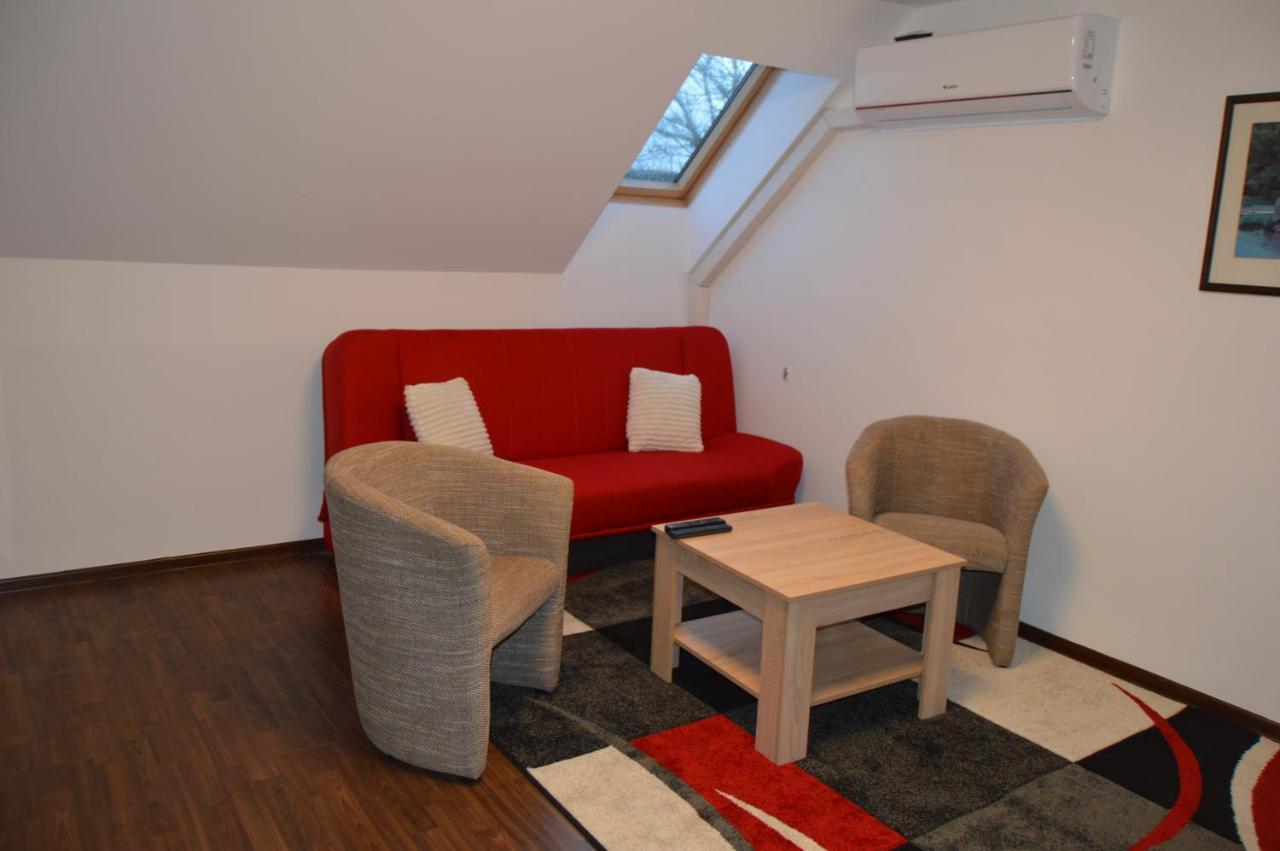 Bohemica Apartman 4 Kouřim Esterno foto